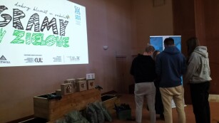 Projekt Dobry klimat w szkole- gramy w zielone w LCKZiU